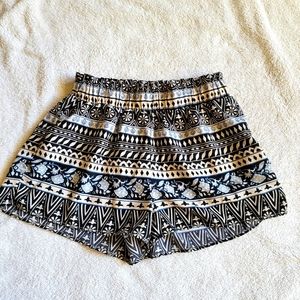 MINE Shorts - Size S Bohemian